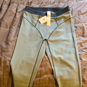 NWT Fabletics Waffle Legging - Short in Arctic Wave / Midnight Wave